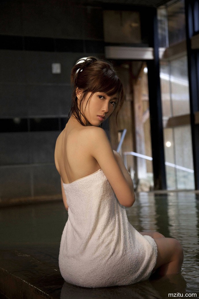 日本清纯MM秦みずほ绝美私房照