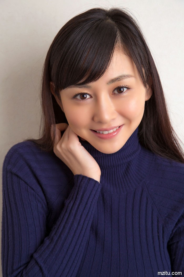 日本宅男女神杉原杏璃内衣写真露半球令人心动