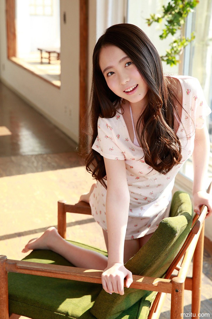 16岁正妹中野佑美 童颜巨乳迷死人