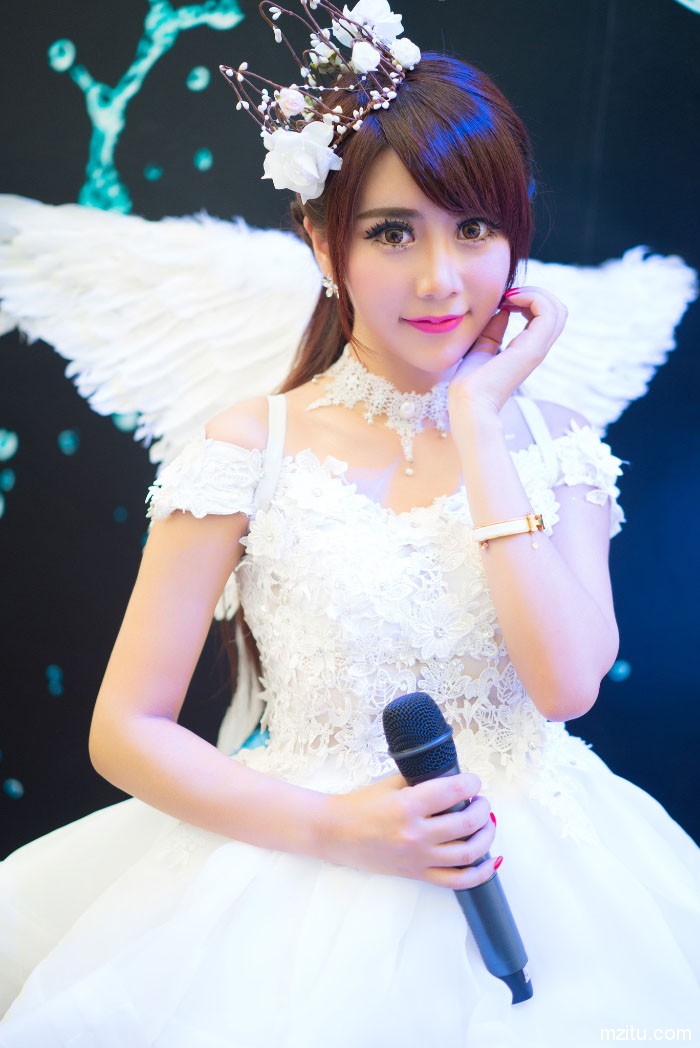 不露一样能火, 2015ChinaJoy的高颜值美女们