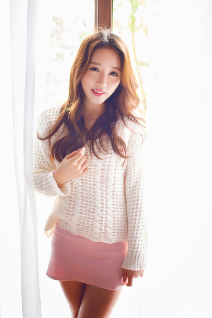 Bololi 小清新阳光甜美嫩模小丽莎萌萌哒