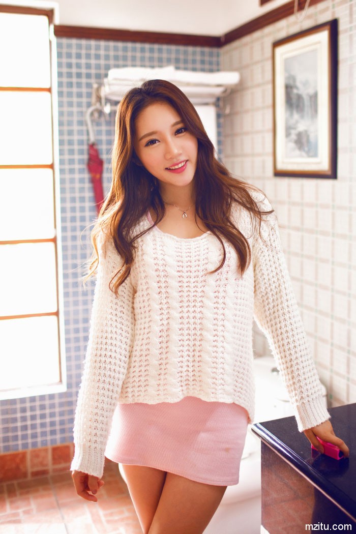 Bololi 小清新阳光甜美嫩模小丽莎萌萌哒