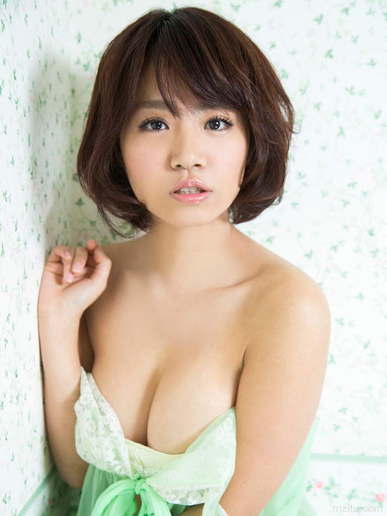 菜乃花青丝性感玩透视