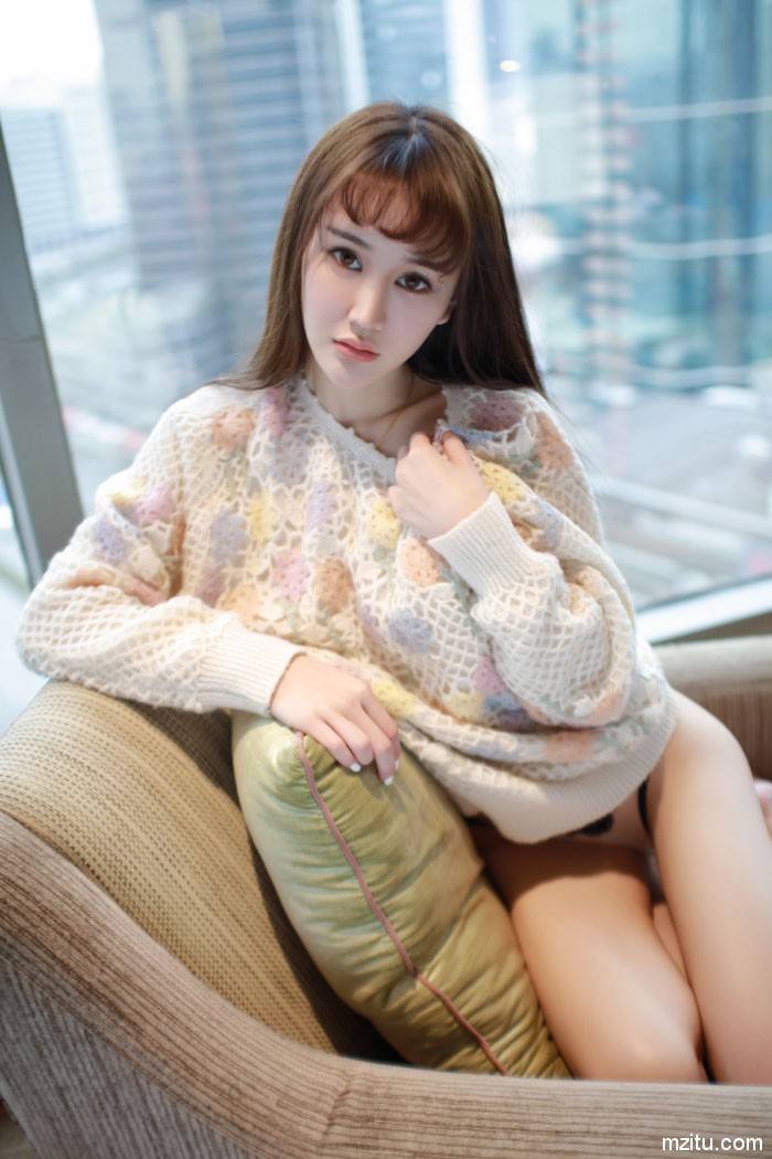 两点若隐若现 Cheryl青树高叉紧身衣私房照