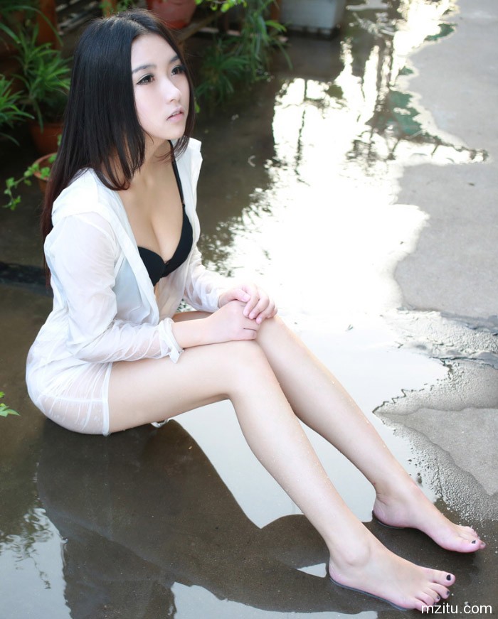 清纯美少女嘉依mm清新私房照