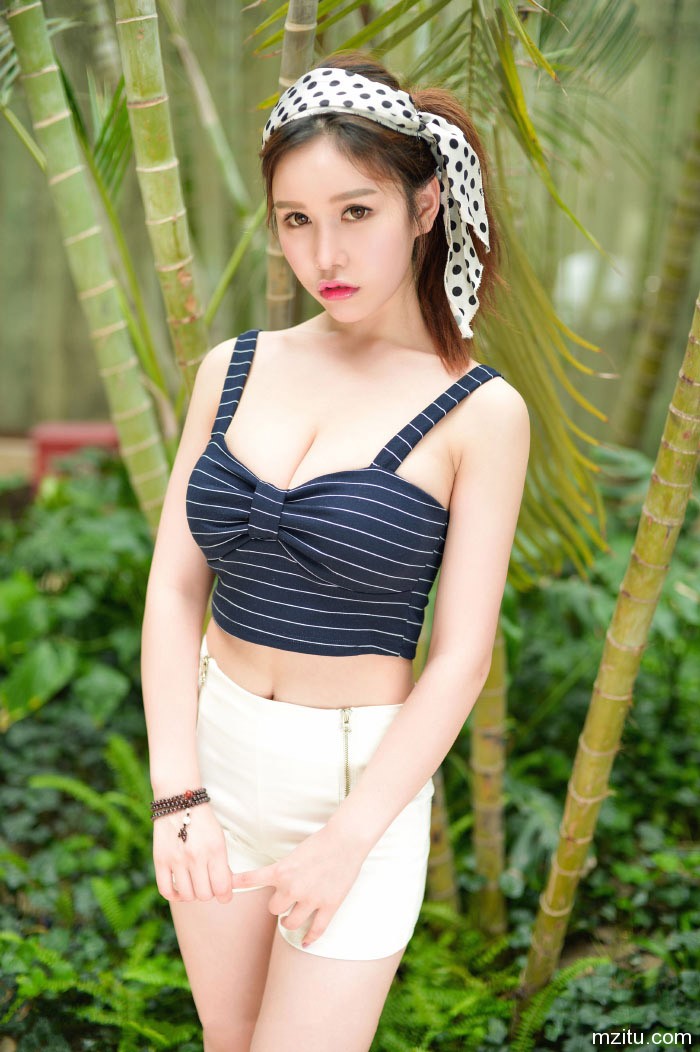 推女神 于姫una不穿制服变身甜美清纯小美女