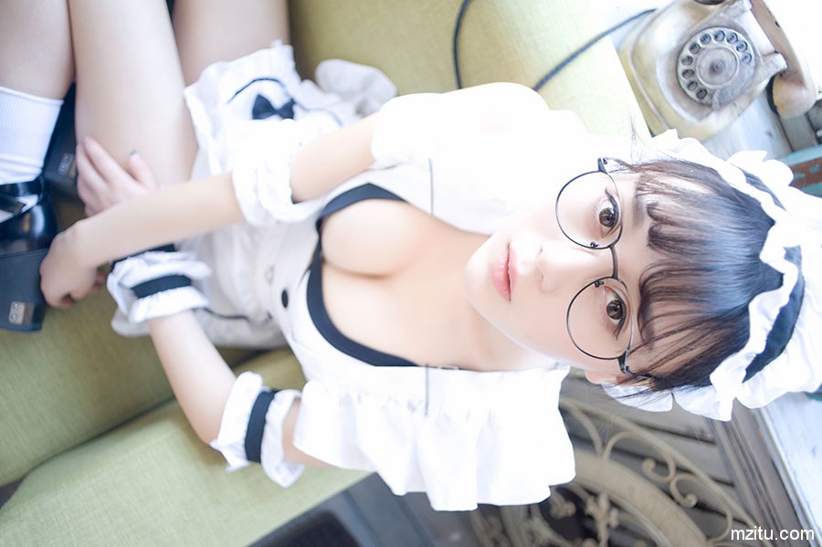 制服控最爱 气质妹子赵小米Kitty女仆装白嫩迷人