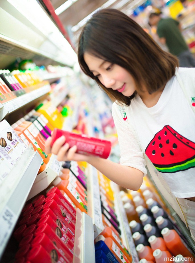 和漂亮MM逛超市