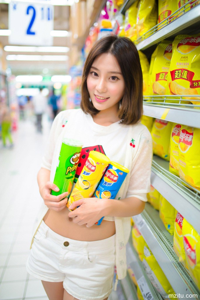 和漂亮MM逛超市