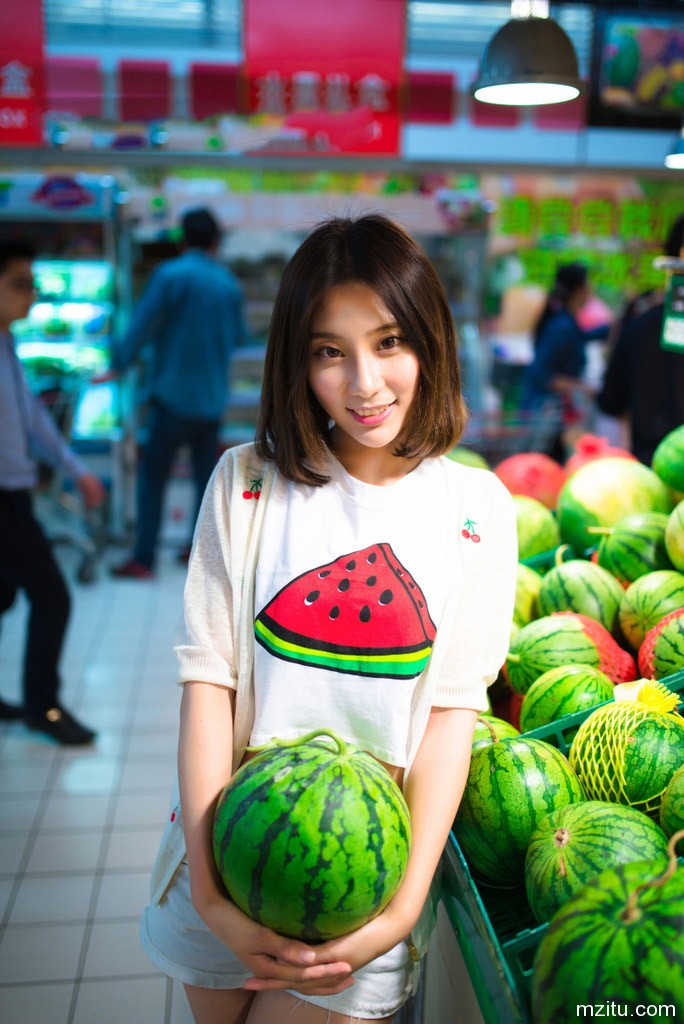 和漂亮MM逛超市