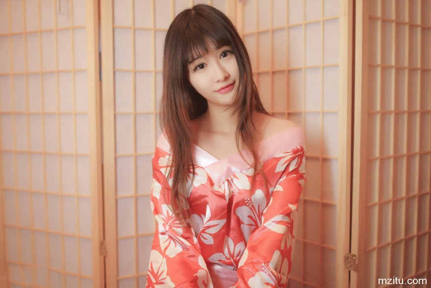 日系清纯美少女