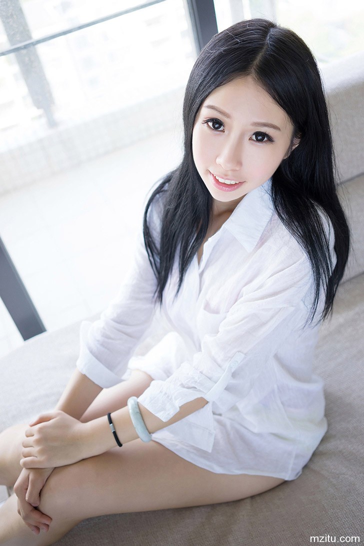 清纯女神一薰 迷人大长腿