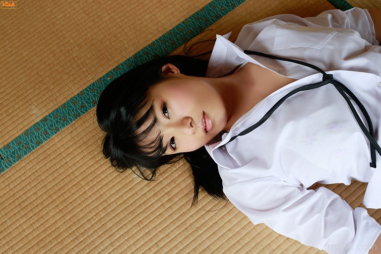 童颜美胸鼻血难忍 星名美津纪