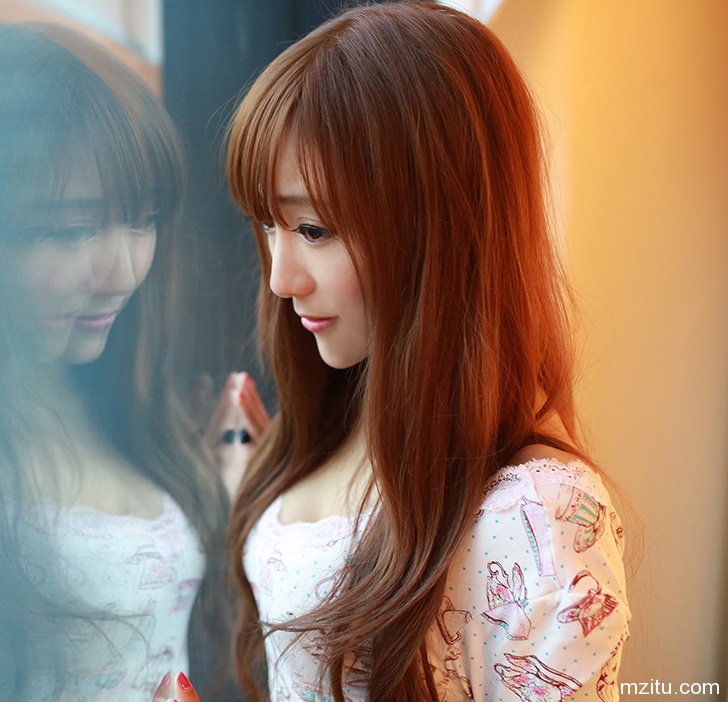 甜美嫩模王馨瑶清纯私房