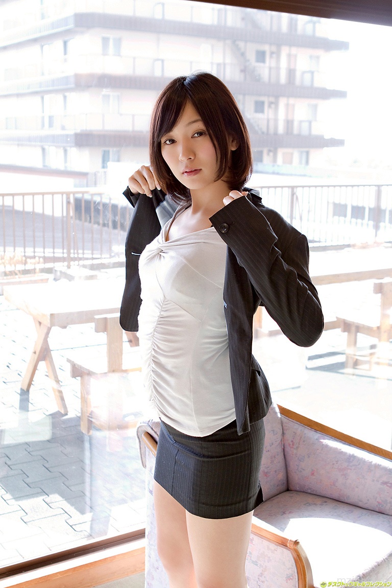 阶户瑠李惹火OL制服秀