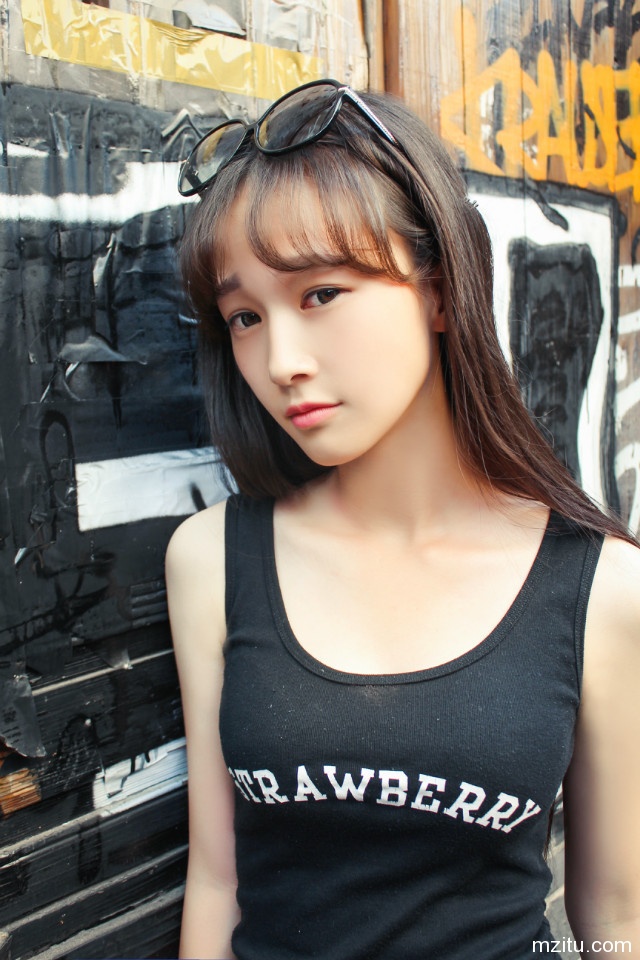 小清新美女邓思远