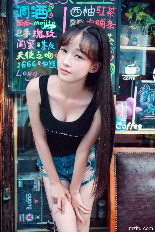 小清新美女邓思远