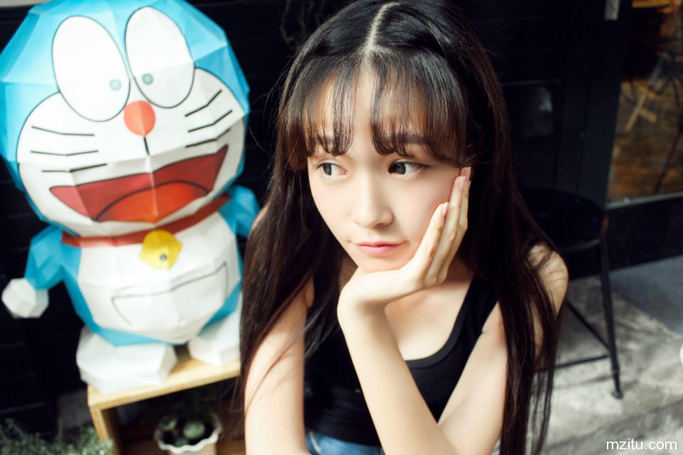 小清新美女邓思远