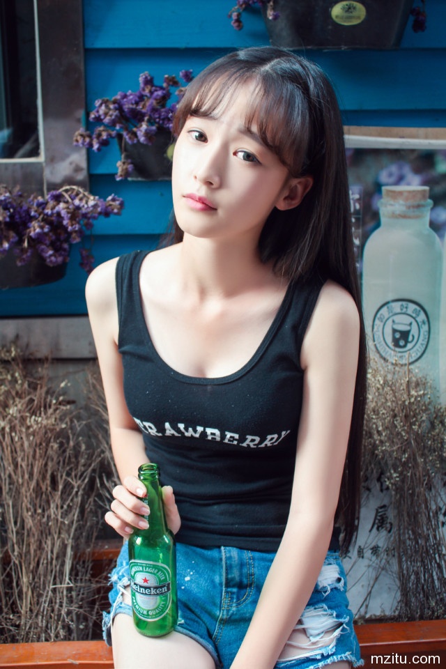 小清新美女邓思远