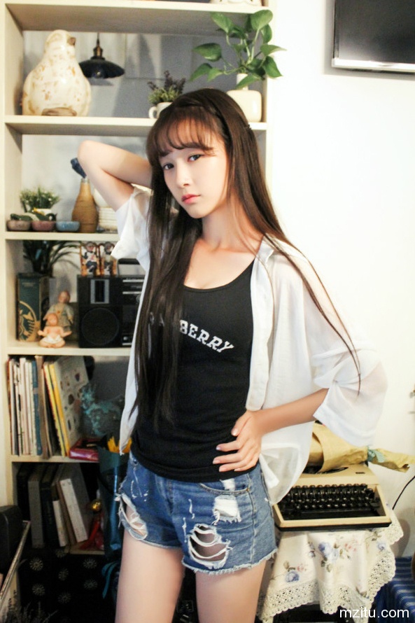 小清新美女邓思远