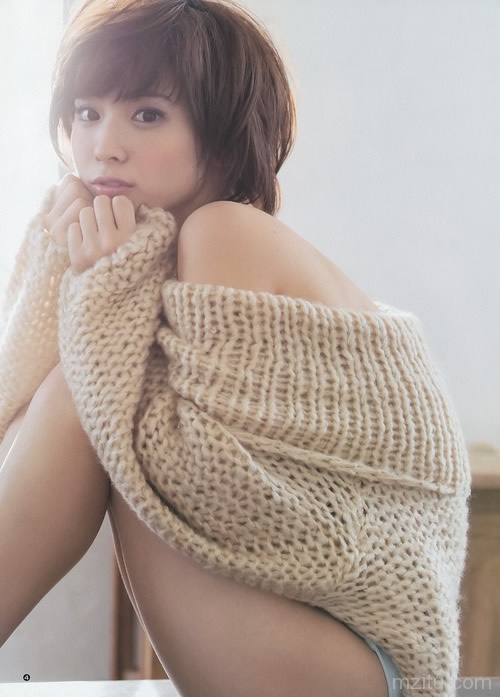 优雅气质小妹子