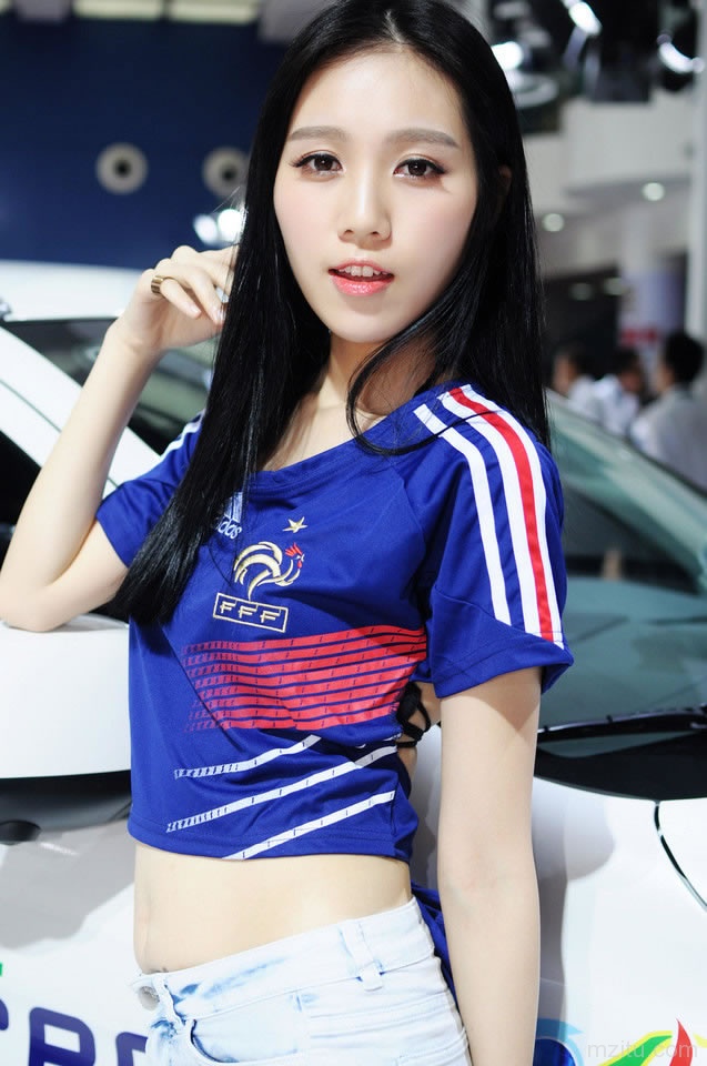 优雅气质小妹子