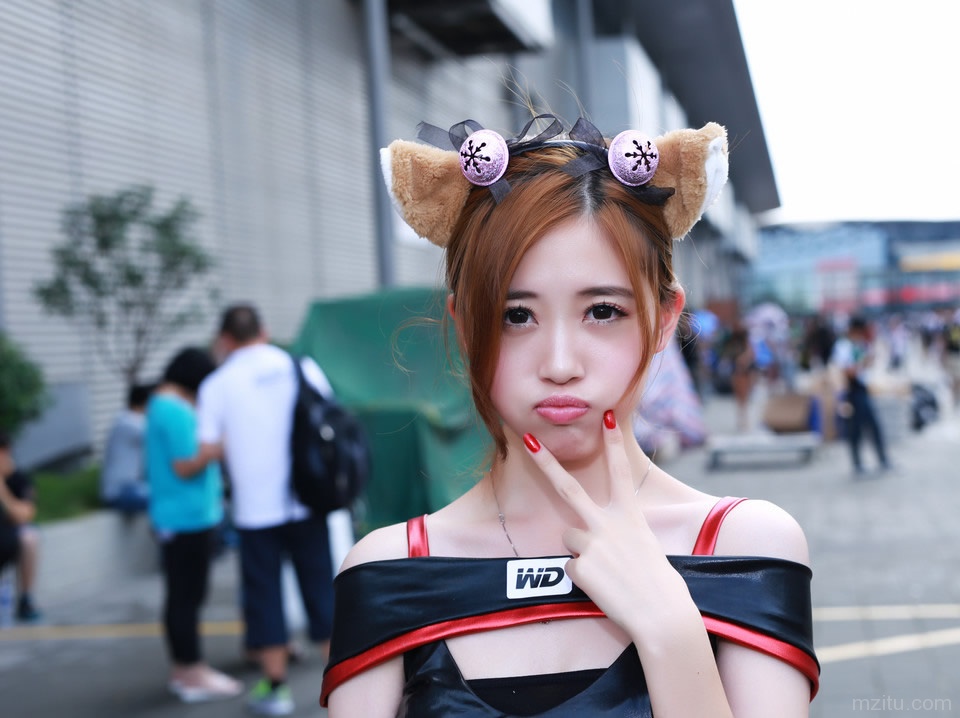 可爱迷人萌妹子