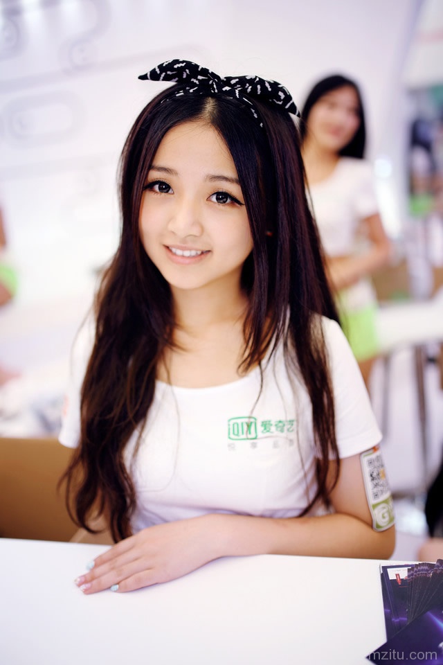 可爱迷人萌妹子