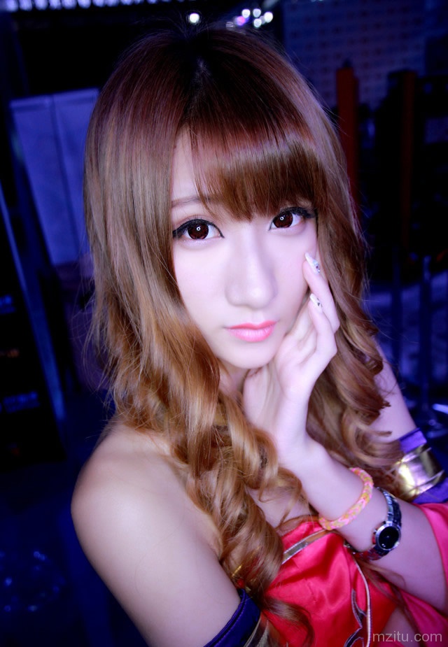 可爱迷人萌妹子