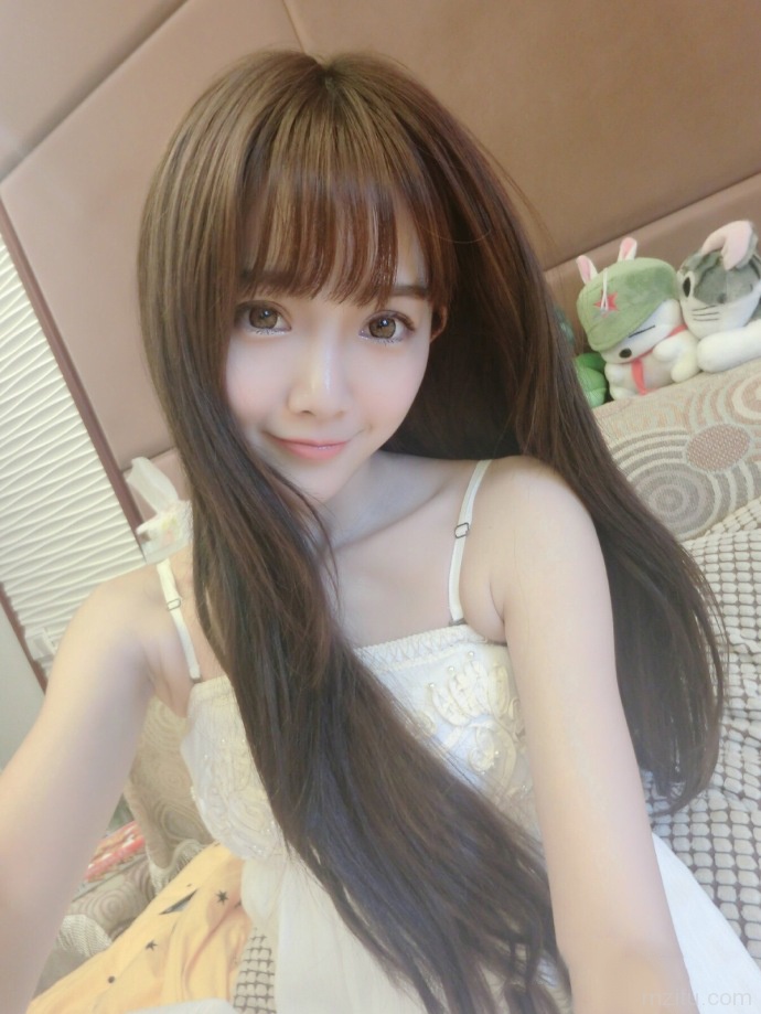 居家女神性感自拍照