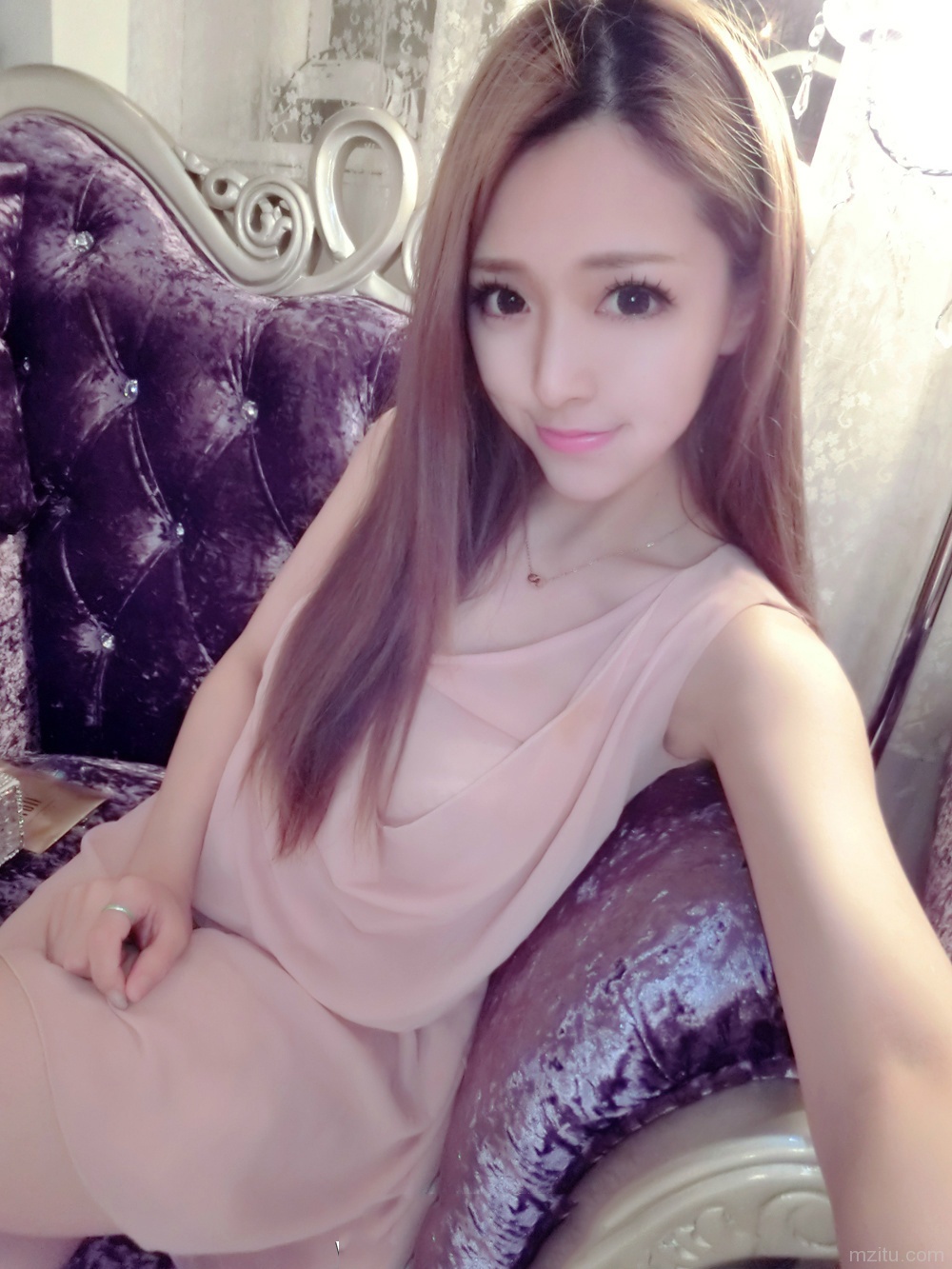 居家女神性感自拍照