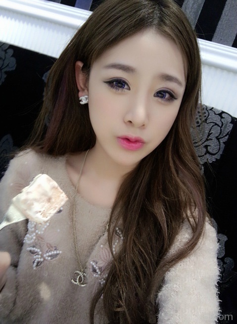 清纯甜美嫩模自拍照