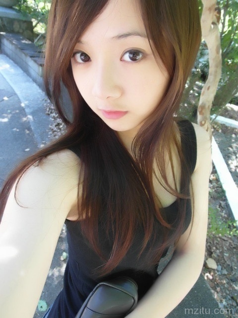 轻舞飞扬自拍秀