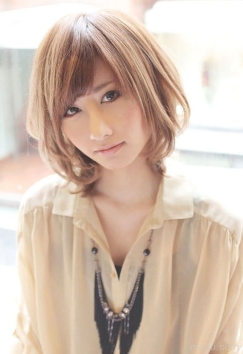 可爱清新的少女