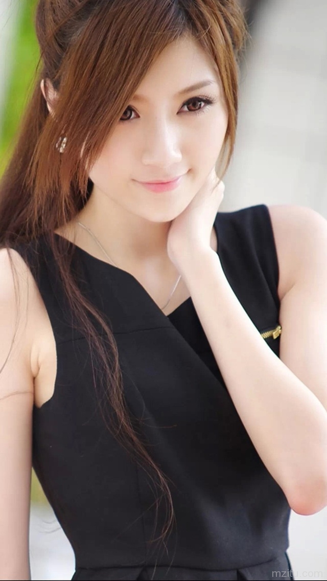 气质性感嫩妹子