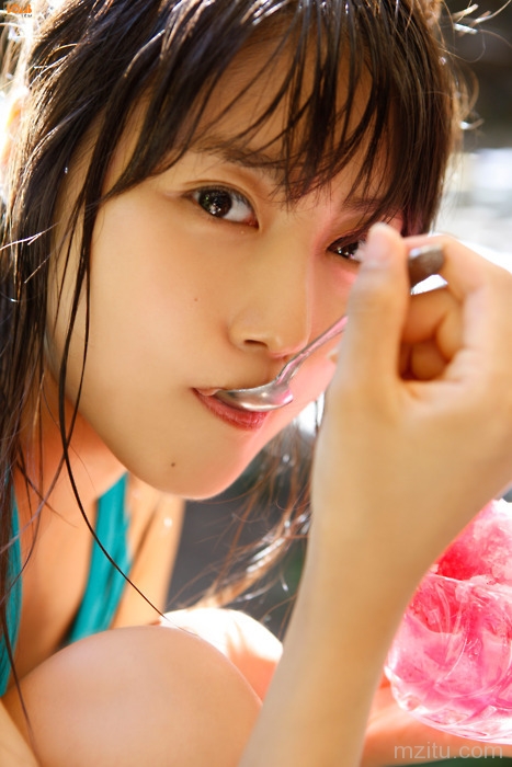 气质性感嫩妹子