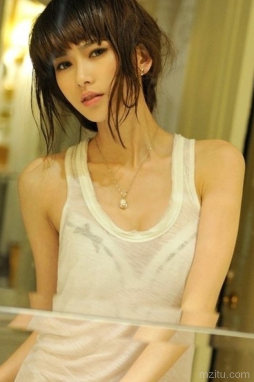 气质宝贝性感香艳