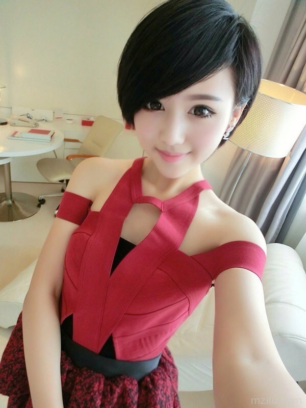 气质清新可爱又喜欢卖萌