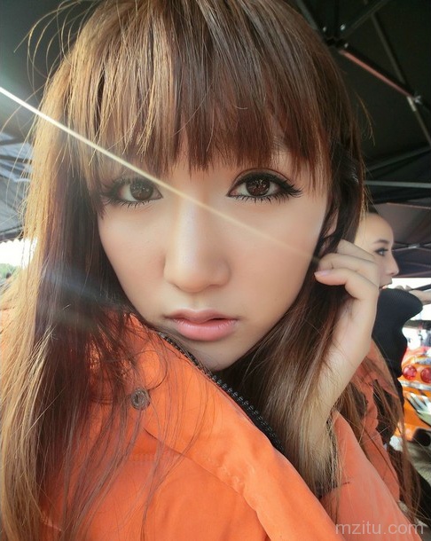 水灵水灵的可爱妹子