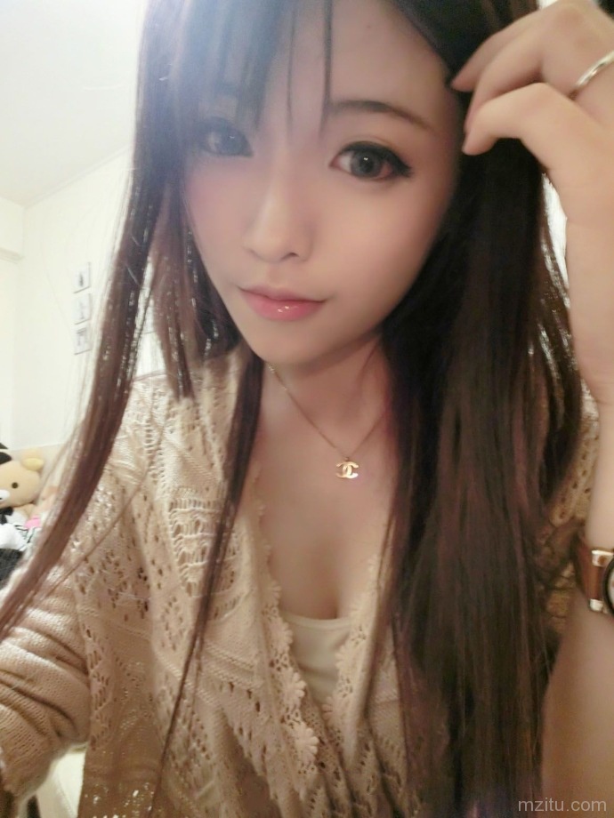 水灵水灵的可爱妹子