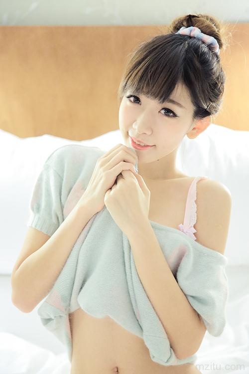 水灵水灵的可爱妹子