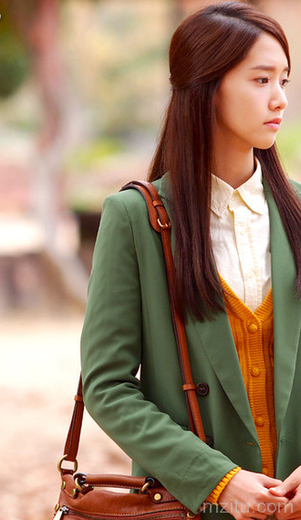 粉嫩娇美又可人的软妹子