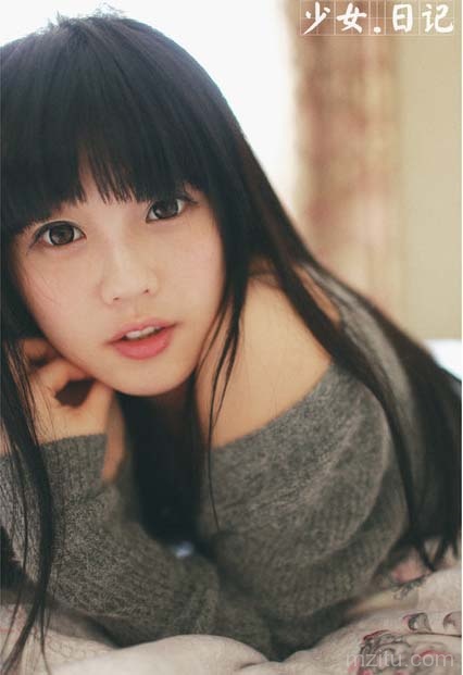 秒杀宅男 清纯网络美女生活照