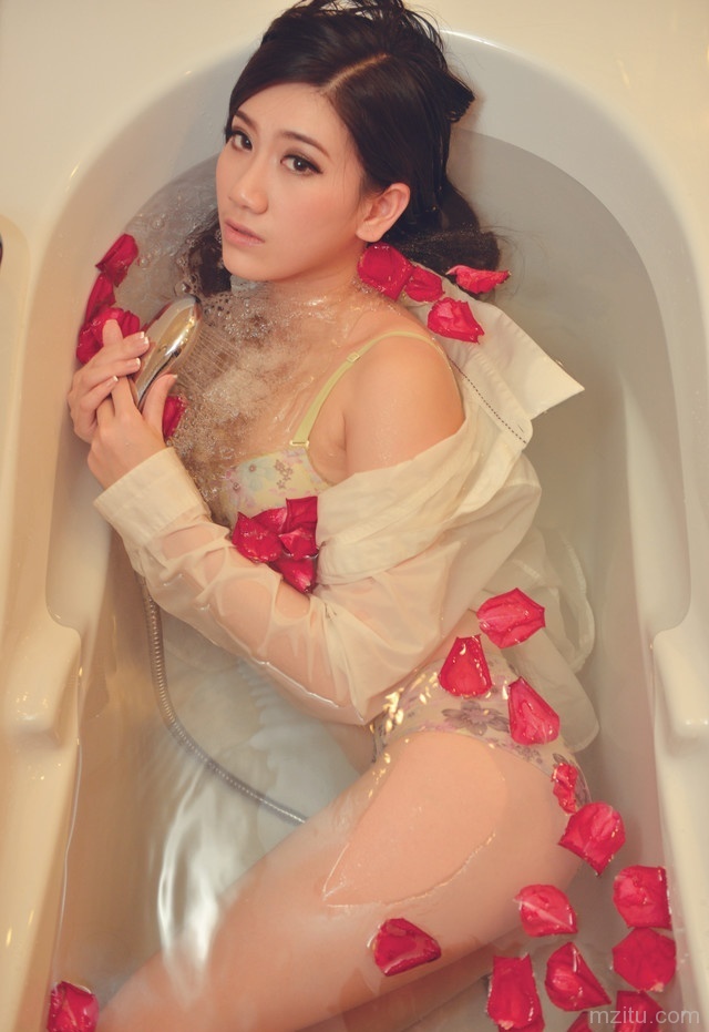 甜美性感 水灵气质美女