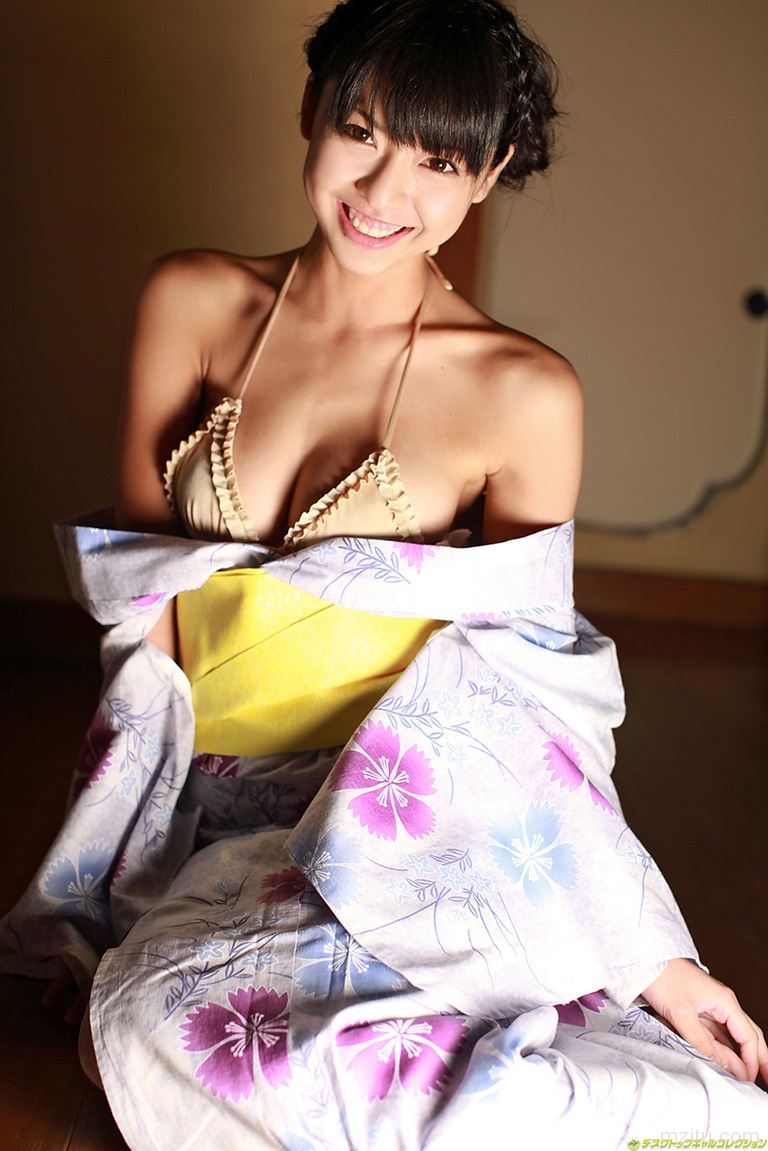 佐藤さくら 和服性感诱惑