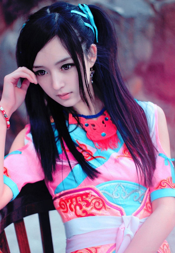 美若天仙的飘逸少女