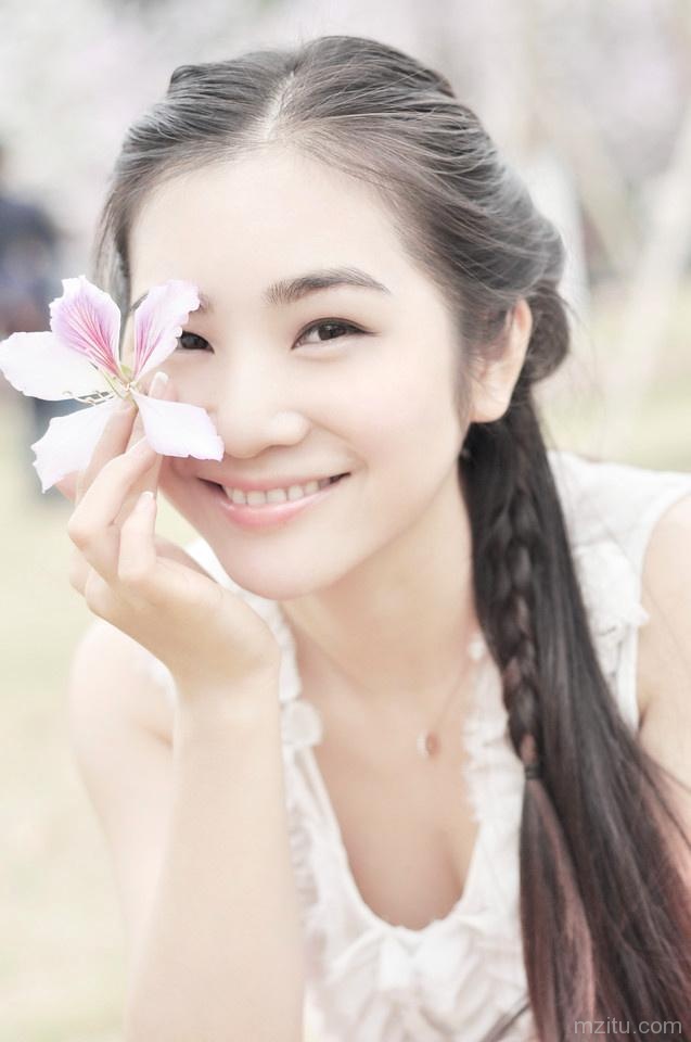 邻家萌妹子小清新私房照