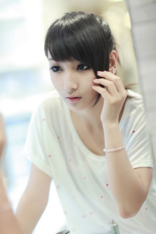 美若天仙的飘逸少女