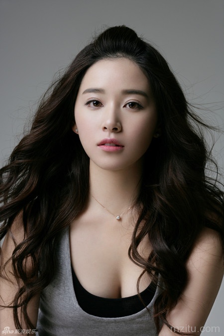 美若天仙的飘逸少女