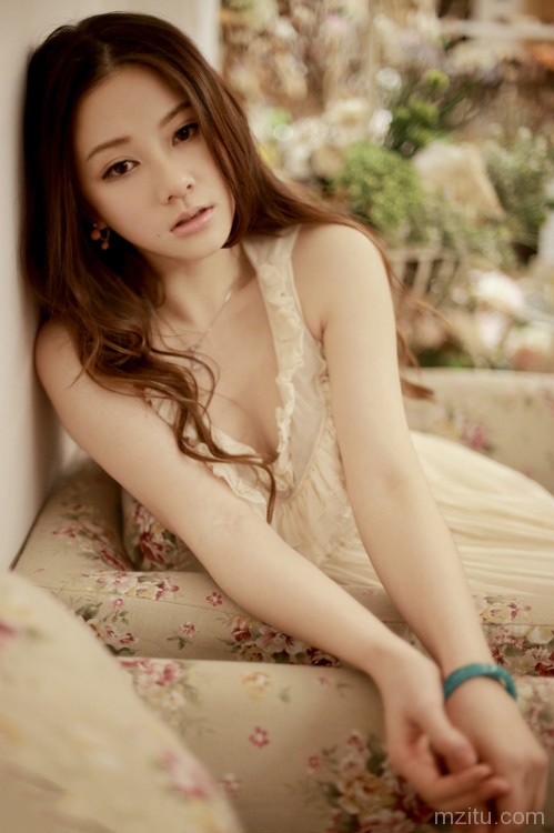 温婉美女的唯美气质私房